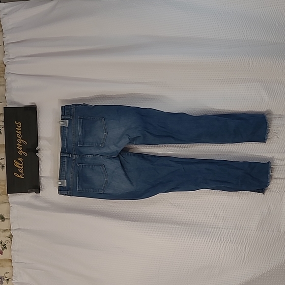 Generra Denim Ladies distressed jeans size 11 juniors - Picture 2 of 9